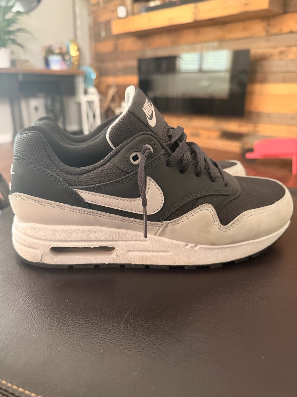 Nike Low-Top Sneaker - Black/Light Gray